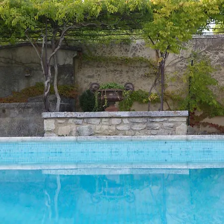 Mas Antinea Homestay *